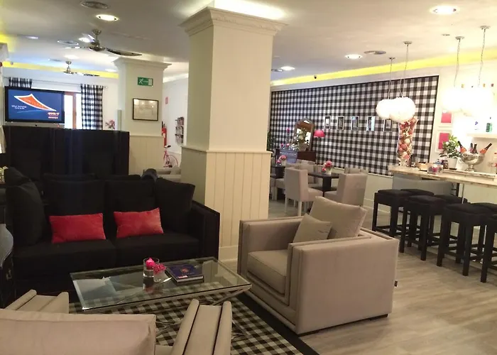מלון Hotel Javea